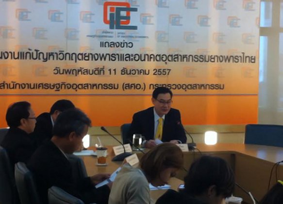 สศอ. ชู3แนวทางผลักดันราคายางกลางปี58