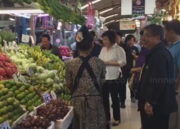พาณิชย์ตรวจตลาดยิ่งเจริญพบผลไม้แพง