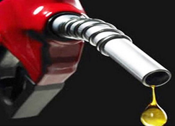 ปตท.-บางจากลดราคาน้ำมันเบนซิน,E85,ดีเซล