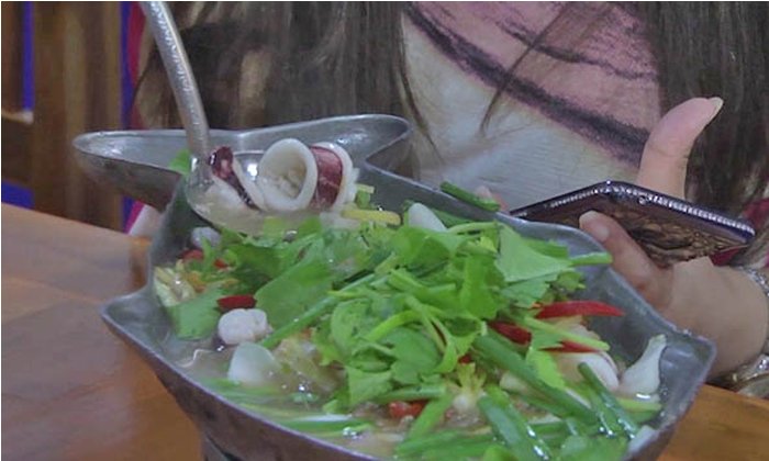 ชีวิตนอกกรอบ ! หนุ่มนิเทศฯ ทิ้งกล้อง หันเปิดร้านซีฟู้ด ไม่สด ไม่เสิร์ฟ