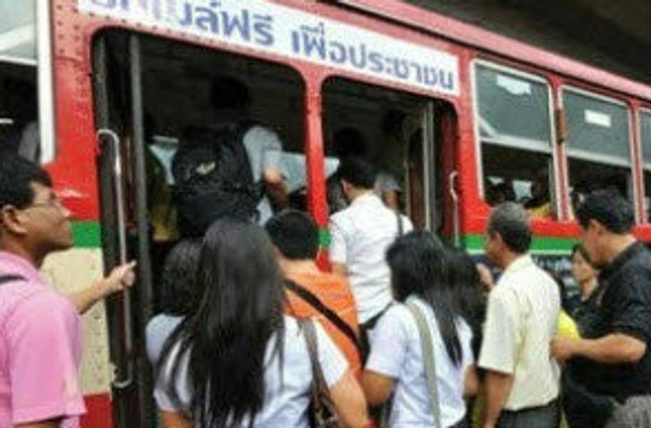 เฮ! ต่อเวลารถเมล์ฟรี - รถไฟฟรี