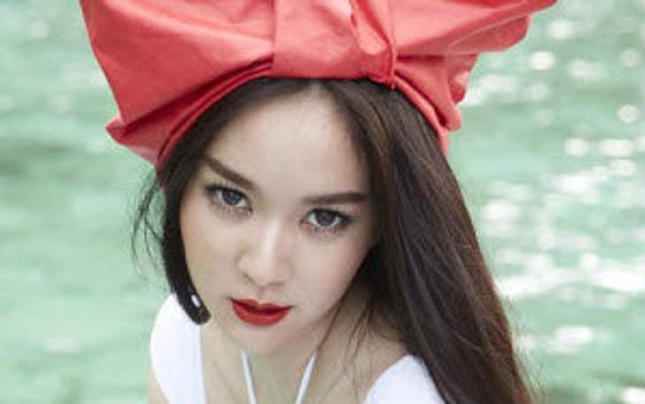 ‘Fourshop’ ช้อปเพลิน โฟร์-ศกลรัตน์ วรอุไร