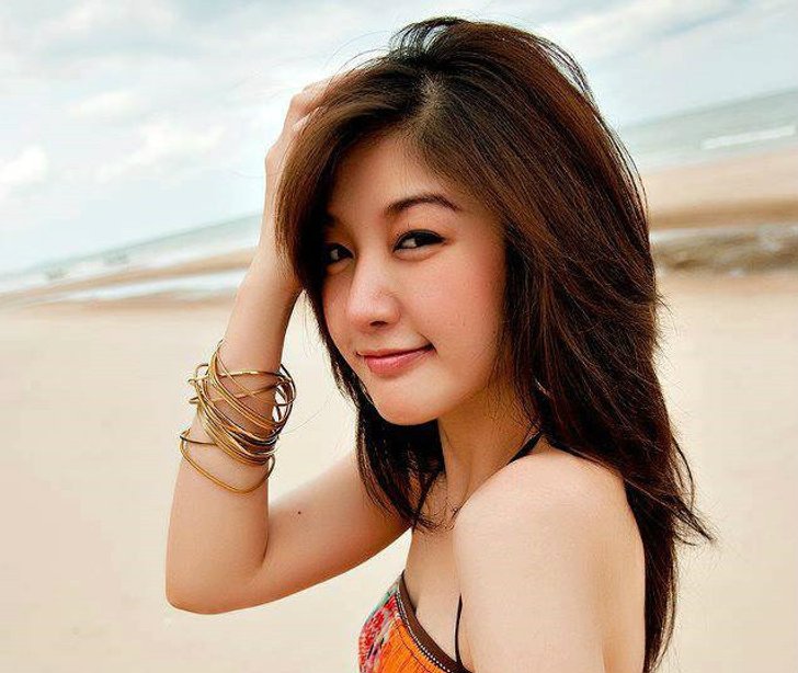 'สต๊อป'พริตตี้เงินล้าน สวย รวย การศึกษาเริ่ด!