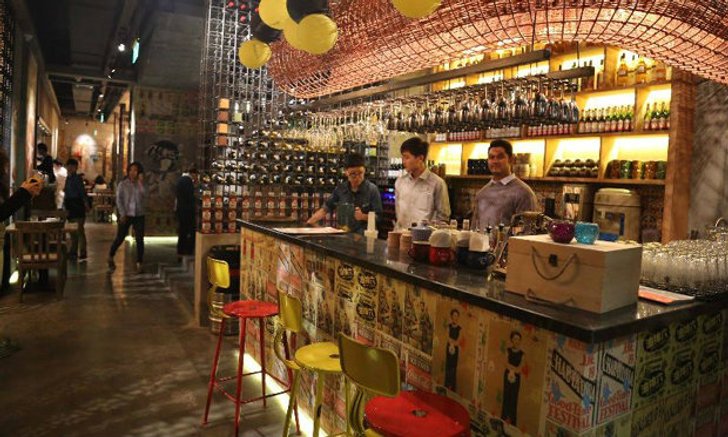 ถ้าจะเนียนกันขนาดนี้! ร้านอาหารไทยใน "ฮ่องกง" ถูกก๊อปปี้ไป "เซี่ยงไฮ้"...เหมือนทั้งร้าน!