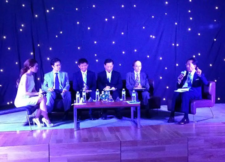 ธีระชัยมองปี58ศก.ผันผวนแนะรัฐรักษาเสถียรภาพการเมือง