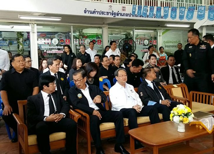 สนธิรัตน์ตรวจเยี่ยมร้านค้าประชารัฐปากเกร็ด