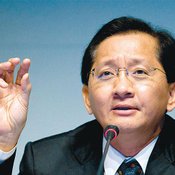 ธีระชัย ภูวนาถนรานุบาล