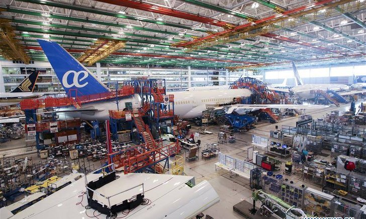 ส่องภาพประกอบเครื่องบิน 'Boeing 737 Dreamliner' ทุกซอกทุกมุม