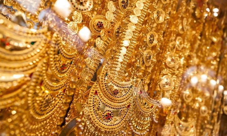 ราคาทองลดลง 50 บาท ทองรูปพรรณขายออกบาทละ 21,300 บาท ขายทองก็ยังรวยอยู่
