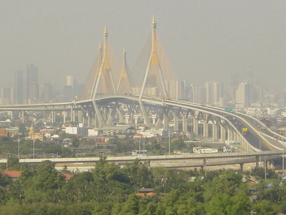 ปิดชั่วคราว สะพานภูมิพล 1-2 ติดตั้งป้ายชื่อ