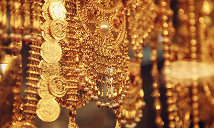 จะซื้อ “ทอง” ทั้งทีต้องรู้จัก “ค่ากำเหน็จ” และ “ค่าบล็อก” ด้วย