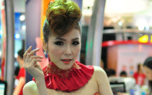 พริตตี้ งานมหกรรมทางการเงิน Money Expo 2013