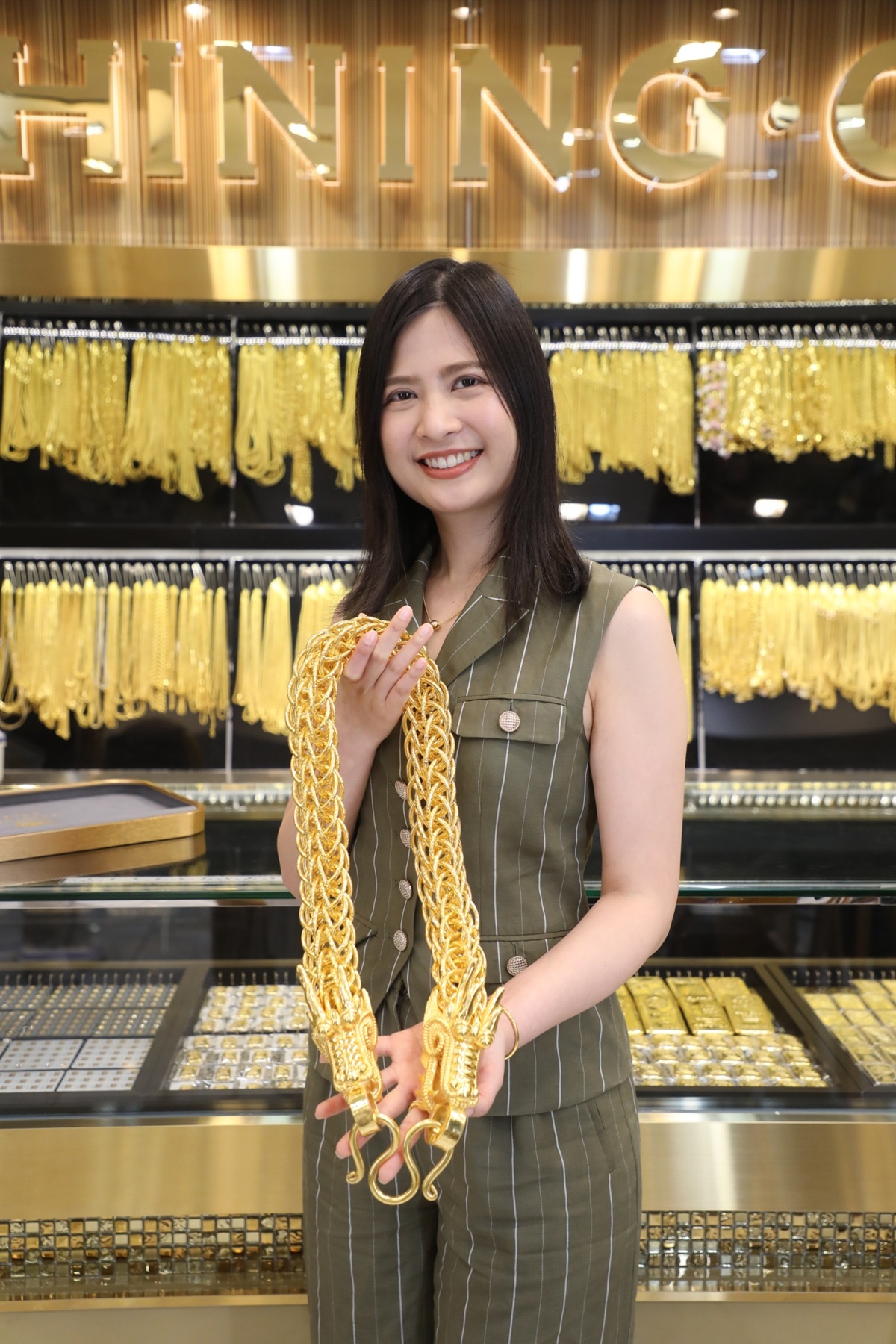 line_album_shininggold_25051_1