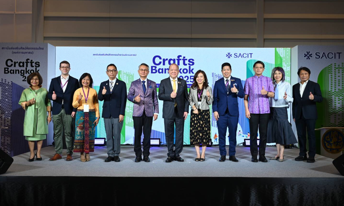 “พิชัย” เปิดงาน “Crafts Bangkok 2025” หนุน SACIT ดันไทยเป็นศูนย์กลางหัตถกรรมแห่งอาเซียน