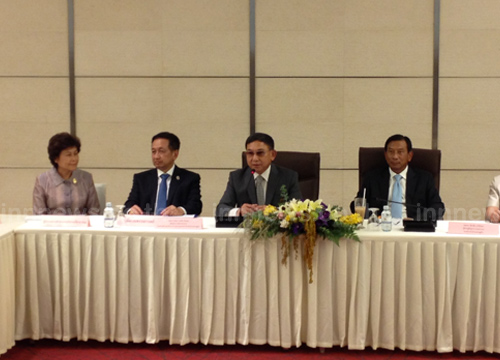 ผบ.ทอ.แถลงวางโรดแมพศก.ชงคสช.ตั้งเป้าGDP2.2