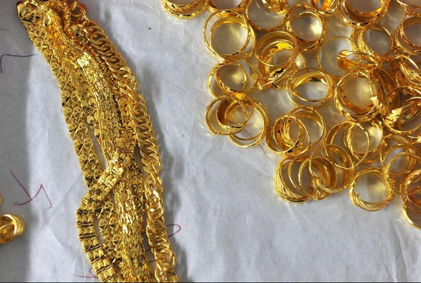 สร้อยทอง แหวนทอง แบบสมบูรณ์