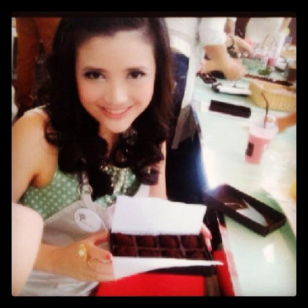 จิราภรณ์ อังคเศกวิไล