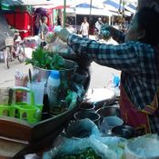 ก๋วยเตี๋ยวเรือพ่วงข้าง