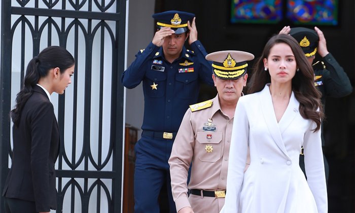สูญเสียครั้งใหญ่ เจ้าหญิงอลิซ กลับประเทศพร้อมใจพังๆ "ลิขิตรัก"