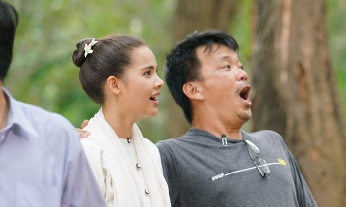 ผู้กำกับยังซูฮก! เบื้องหลังฉากอาละวาดของ "ญาญ่า" ใน "กลิ่นกาสะลอง"