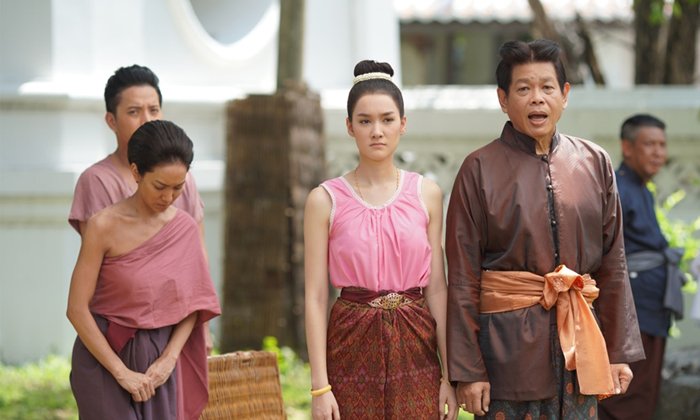 "เดียร์น่า" ถูกส่งตัว เข้าเรียนความเป็นกุลสตรีในวัง "สัตยาธิษฐาน"