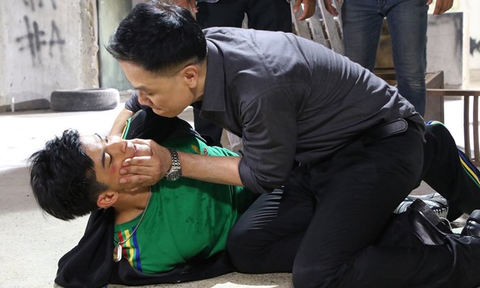 "ตูมตาม" หวิดหัวฟาดพื้น "อาหมู" จัดหนัก สั่งยำเละ "มณีนาคา"
