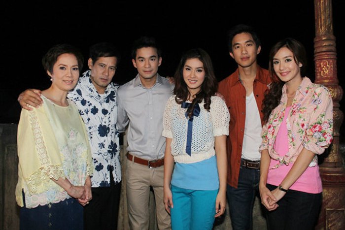 3 คู่หวานเป็นปลื้ม! เข้าฉาก ลอยกระทง