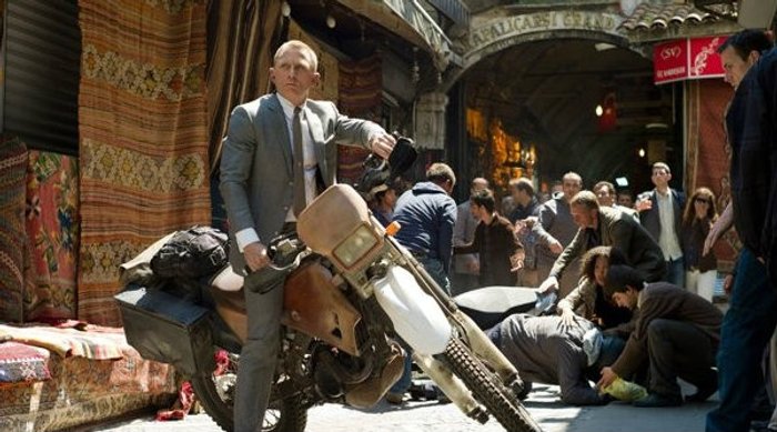 Skyfall เปิดตัวทุบสถิติหนังเจมส์ บอนด์ ทุกภาค!!!