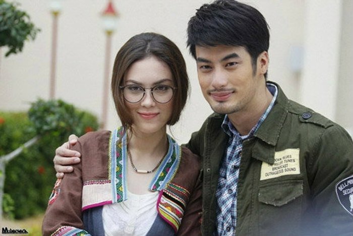 ฟ้ากระจ่างดาว เรื่องย่อ ตอนที่ 2 ( 27 มิ.ย. 56 )