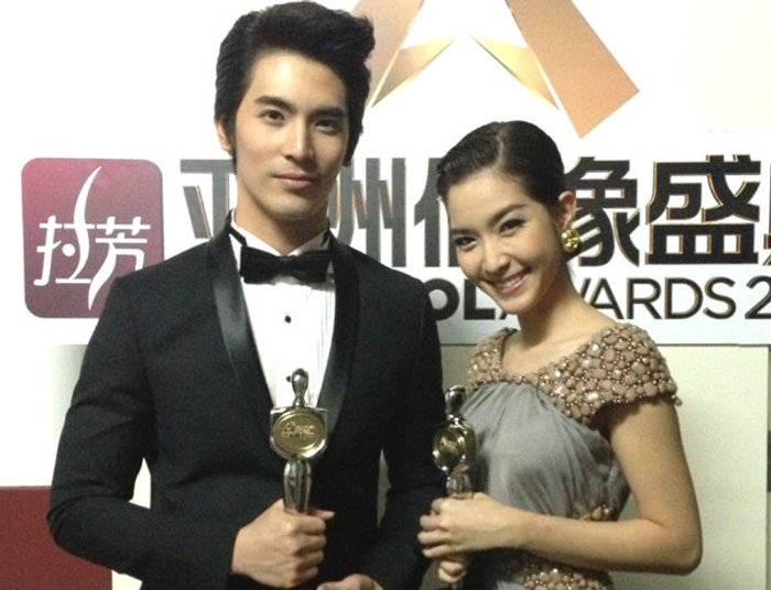 สน-โม รับรางวัล Asian Idol Awards 2013 ที่จีน