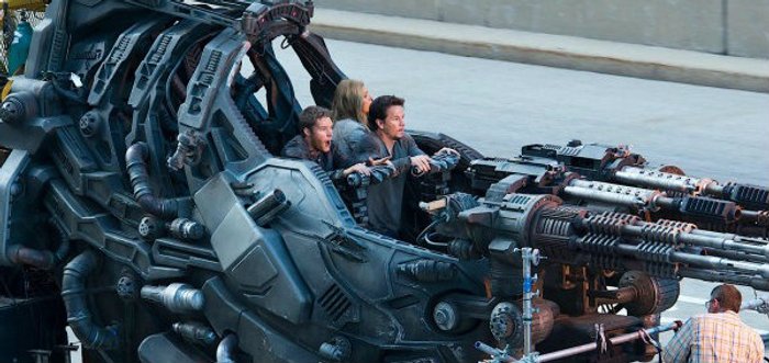 ภาพเบื้องหลังปริศนาของ Transformers: Age of Extinction