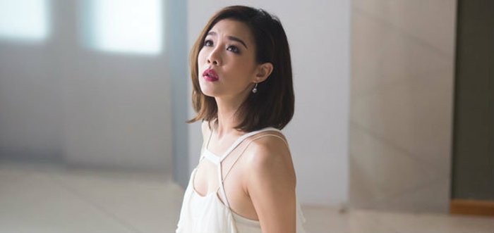 คริส หอวังเล่น “โอ้! มายโกสต์ คุณผีช่วย” สวมบทผีสาวเซ็กซี่!