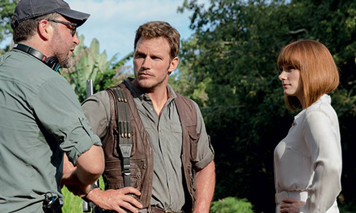 Jurassic world ทำยอดเร็วสุดในประวัติศาสตร์วงการหนัง มุ่งถล่ม Titanic และ Avatar