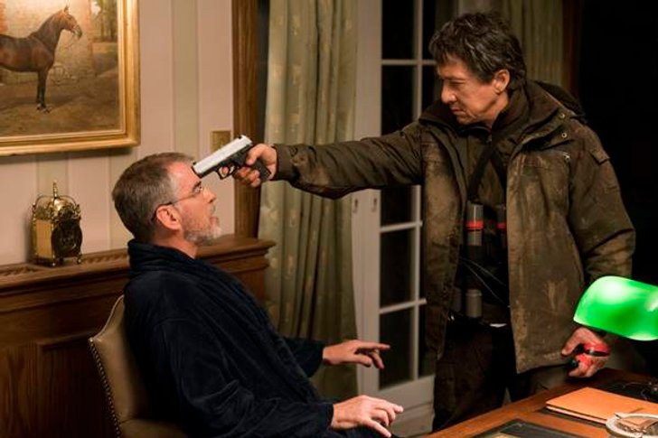 6 เรื่องเดือด เมื่อเฉินหลงท้าต่อยกับเพียร์ซ บรอสแนน ใน The Foreigner