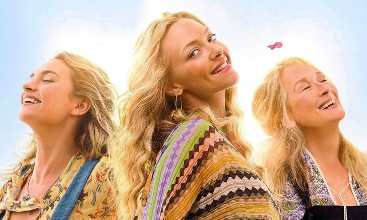 รีวิว Mamma Mia Here We Go Again : สายใยรักจากแม่สู่ลูก
