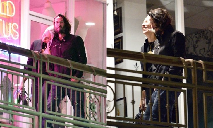 "ฉันมายินดีให้กับรักที่สดใส" Keanu Reeves เปิดตัวแฟนใหม่ในวัย 55 ปี