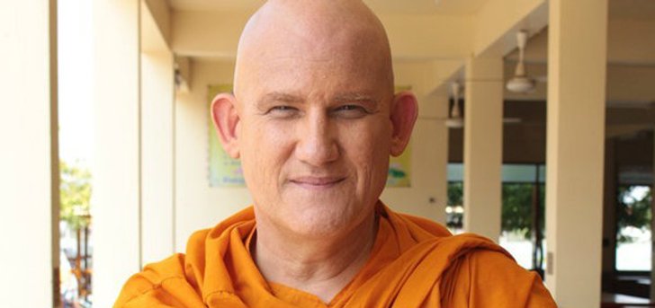 แอนดรูว์ บิ๊ก ฝรั่งใจพุทธสวมบท หลวงพี่ดิน เหมือนได้บวชจริง!