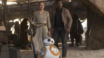 แรง Star Wars: The Force Awakens ครองแชมป์จำหน่ายตั๋วล่วงหน้าที่ 1 ในประวัติศาสตร์