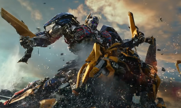 อลังการสุดขีด! สองโลกดับเครื่องชน ตัวอย่างใหม่ Transformers: The Last Knight