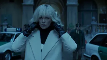 8 เรื่องจำเป็นต้องรู้ก่อนไปดู Atomic Blonde