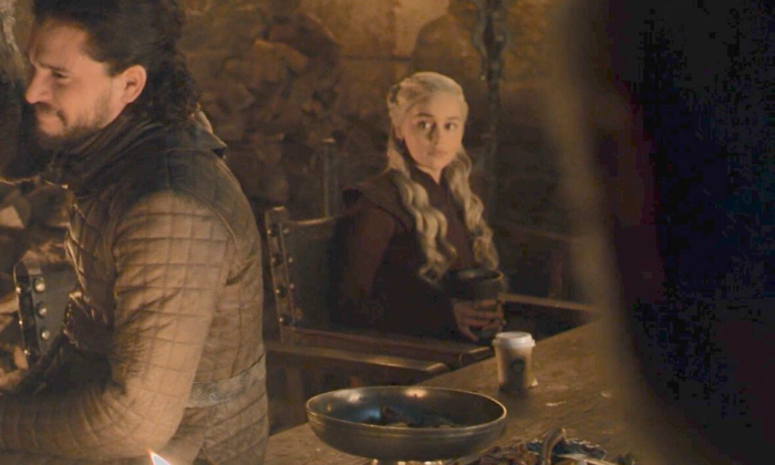 เห็นนะจ๊ะ! ชาวเน็ตตาดีพบถ้วยกาแฟยี่ห้อดังโผล่ในฉาก “Game of Thrones” อีพีล่าสุด
