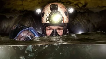 "นางนอน" (The Cave) ส่งตัวอย่างแรกทรงพลัง เปิดภารกิจช่วย 13 ชีวิตถ้ำหลวง