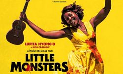 รีวิว Little Monsters คุณครูอนุบาลดีเด่นและเด็กชายในร่างผู้ใหญ่ โกยอ้าวซอมบี้