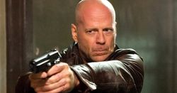 บรูซ วิลลิส (Bruce Willis) ยืนยันอำลาวงการ หลังตรวจพบเป็นโรค Aphasia