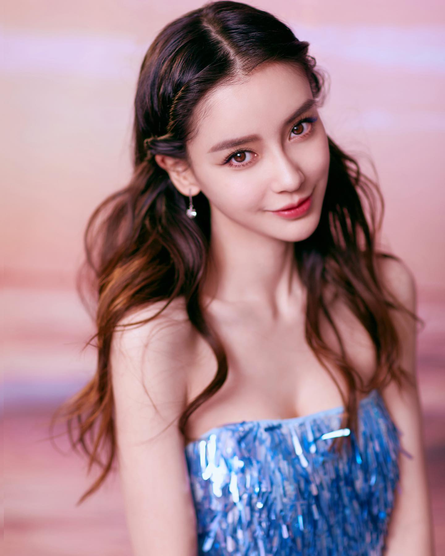 แองเจล่าเบบี้ (Angelababy) 