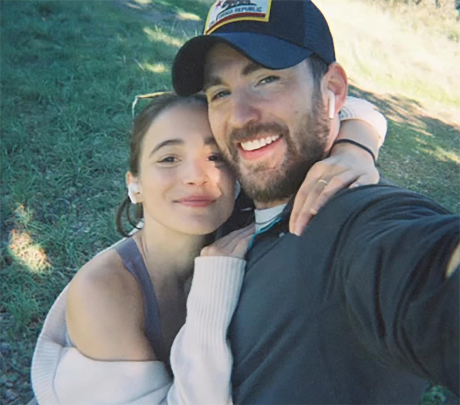 Chris Evans and Alba Baptista