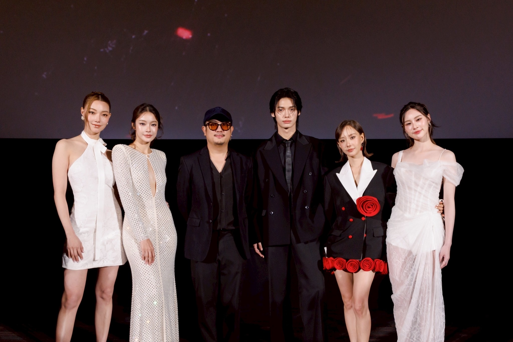 บุหงาหมื่นภมร Enigma Black Stage First Screening บุหงาหมื่นภมร Enigma Black Stage First Screening