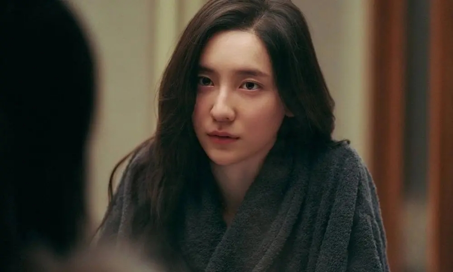 นักแสดงเกาหลีเล่นเลิฟซีน-พัคจีฮยอน (Park Ji Hyun)