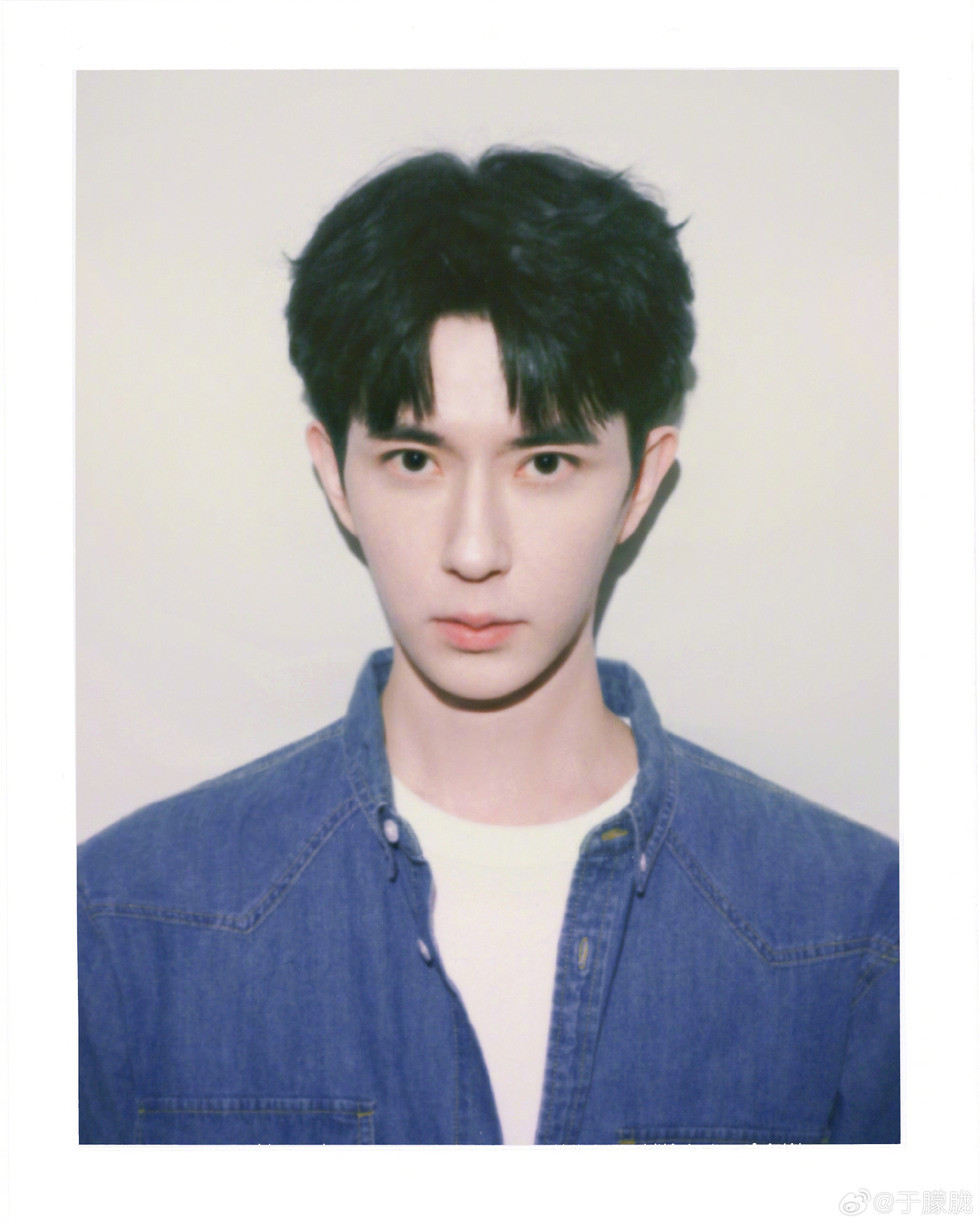 อวี่เมิ่งหลงตกตึก