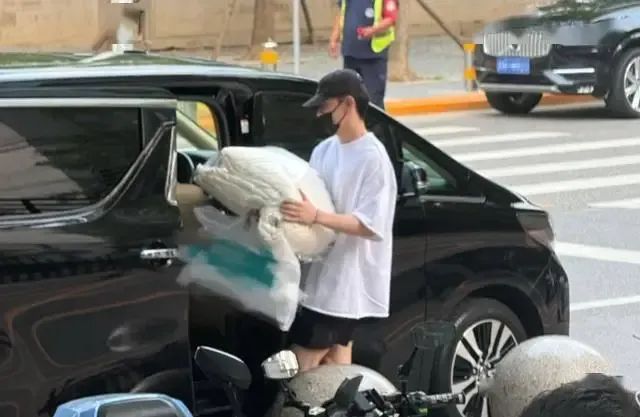 เติ้งหลุน